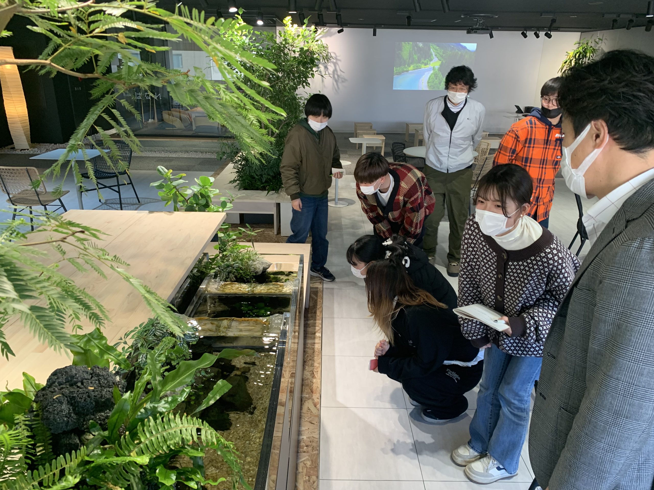 岐阜県立国際園芸アカデミーの生徒の皆様にオフィス緑化見学会へ参加していただきました