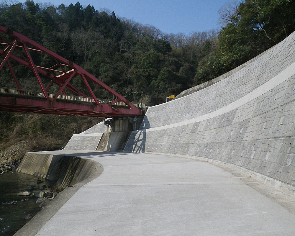 河川護岸工事