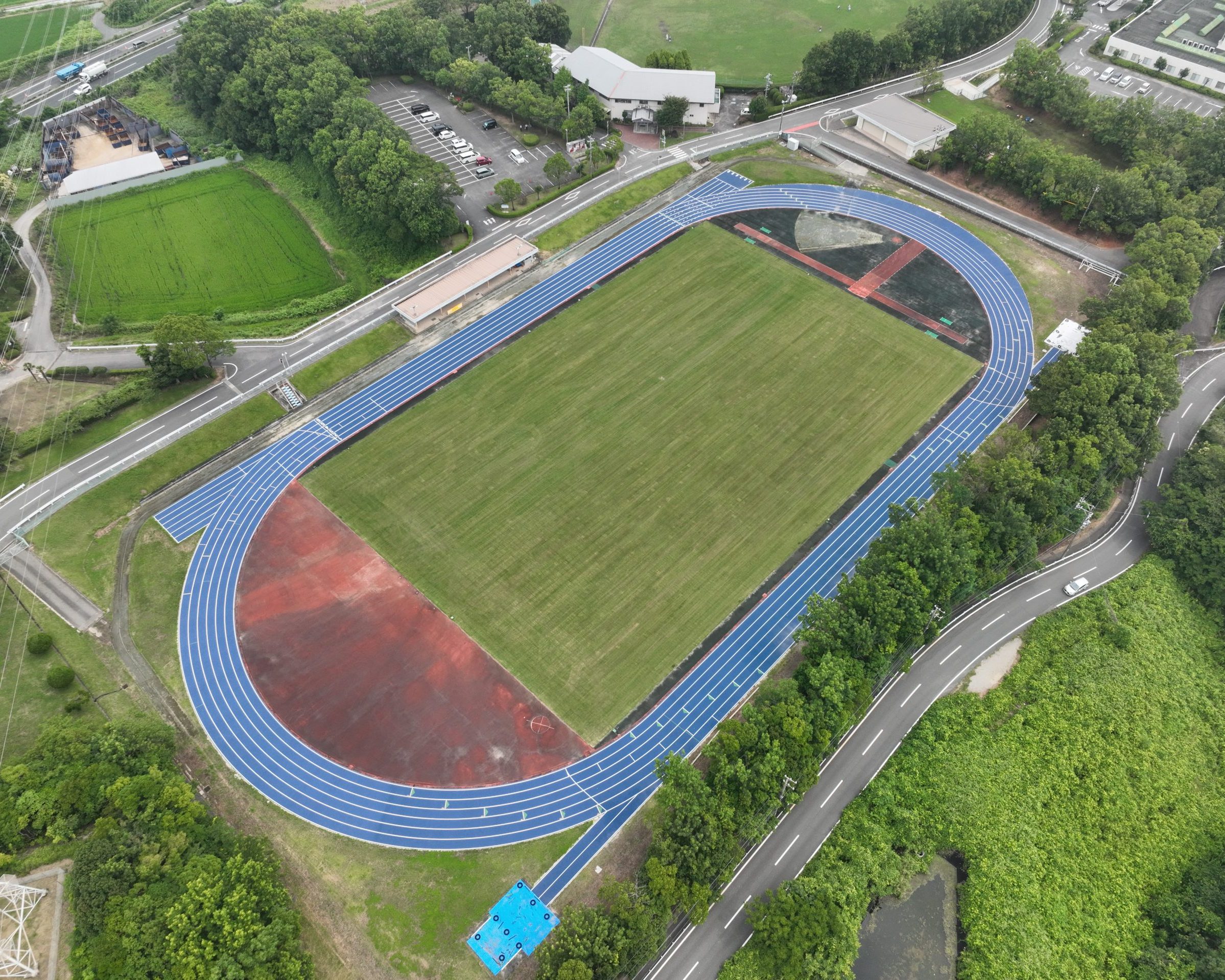陸上競技場インフィールド改修工事